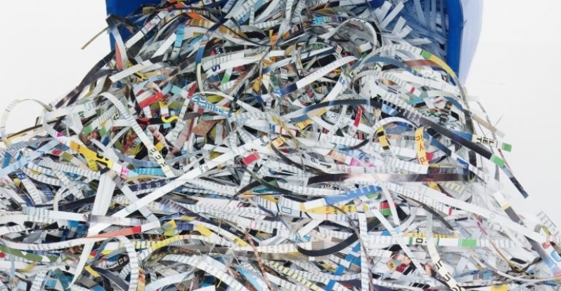 Processo de Reciclagem do Papel Picado Residencial Burato - Processo de Reciclagem de Lixo